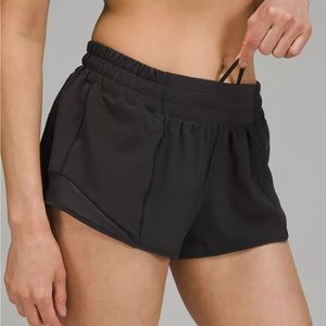 Lululemon Black Hotty Hot Shorts 2.5